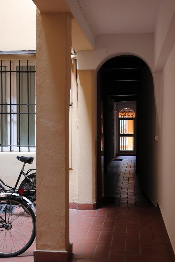 Lovely Studio D'Azeglio By Studio Vita Bolonia Zewnętrze zdjęcie