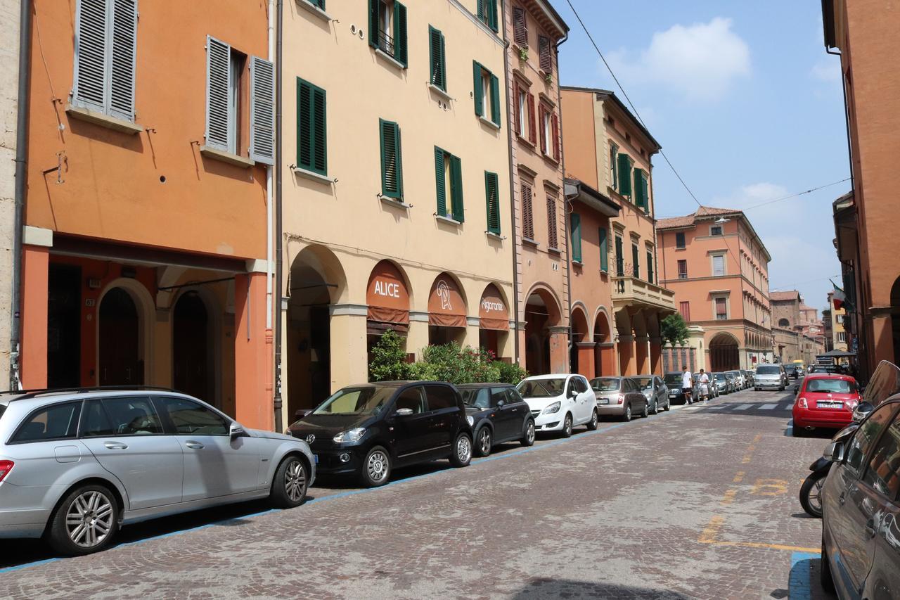 Lovely Studio D'Azeglio By Studio Vita Bolonia Zewnętrze zdjęcie